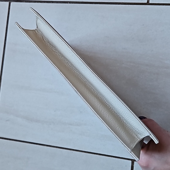 Yves Saint Laurent Vintage Quilted Wave Cream Caviar Leather Clutch Bag EUC - Picture 7 of 12